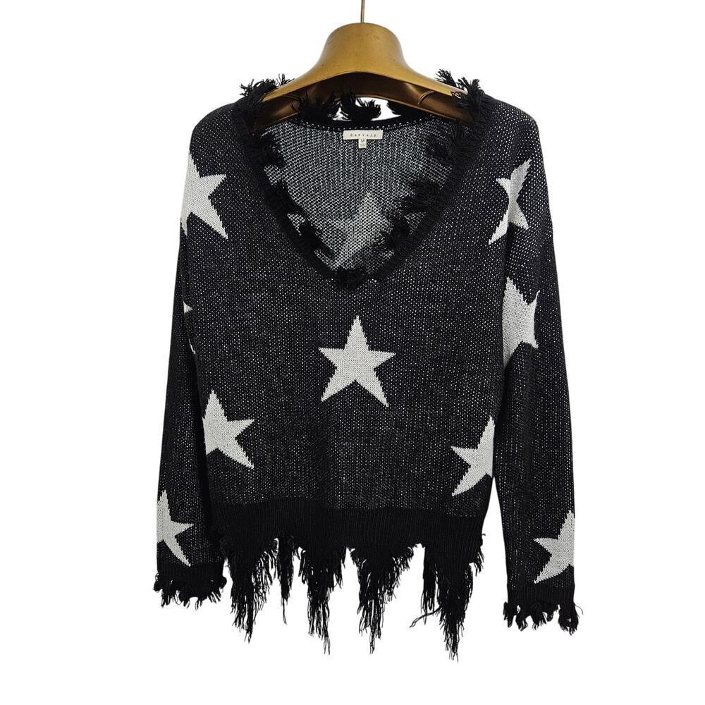 BaeVely Fringe Crop Black Star V-Neck Sweater. Size Medium